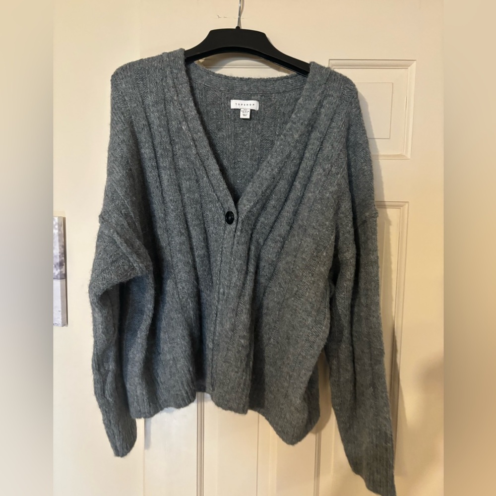 NWOT TOPSHOP CARDIGAN.